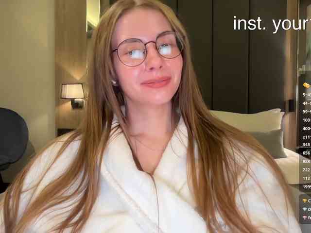 VikkiExtraCheese webcam