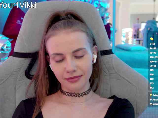 VikkiExtraCheese webcam