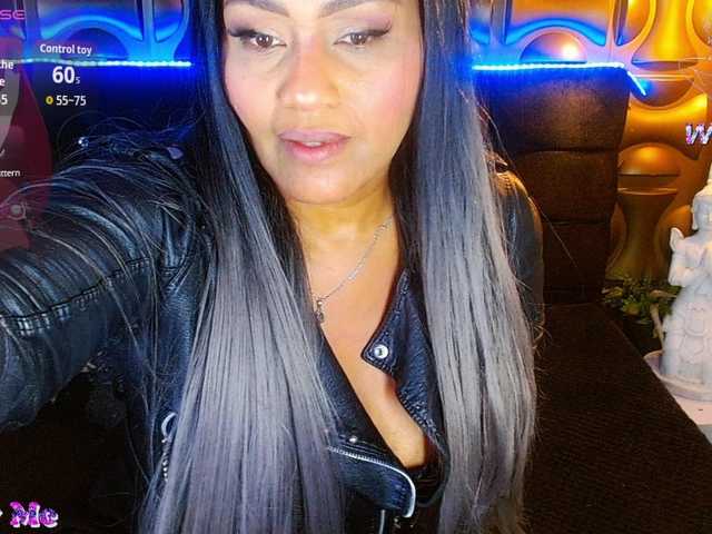 blackambar live cam on BongaCams