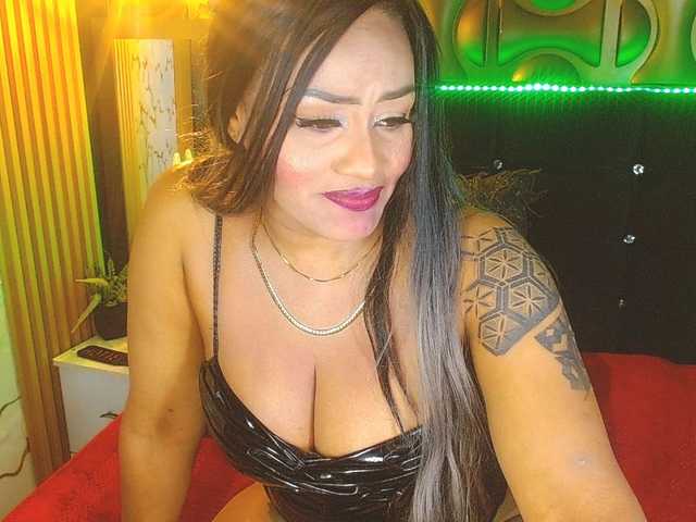 blackambar's BongaCams show and profile