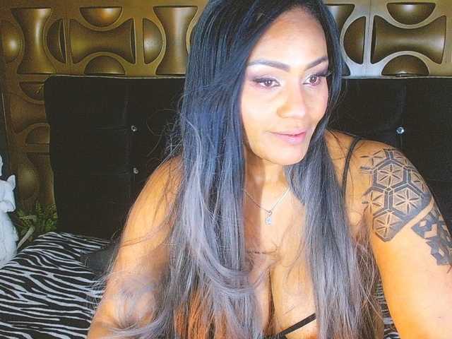 blackambar live cam on BongaCams