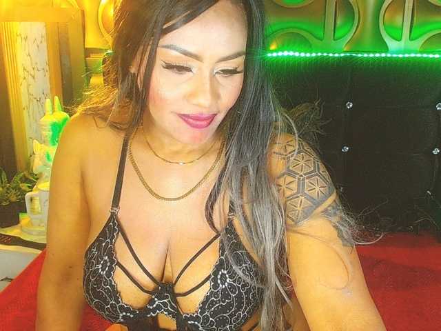 blackambar's BongaCams show and profile