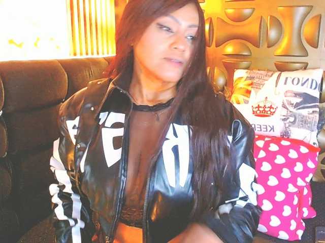 blackambar live cam on BongaCams