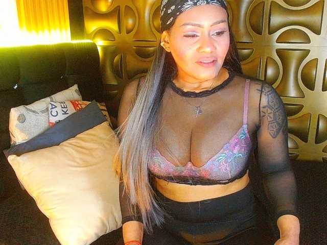 blackambar live cam on UnifiedCams