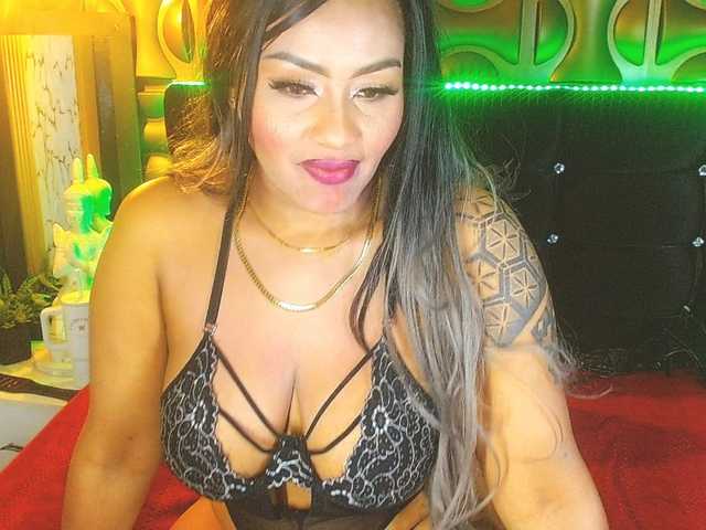 blackambar's BongaCams show and profile