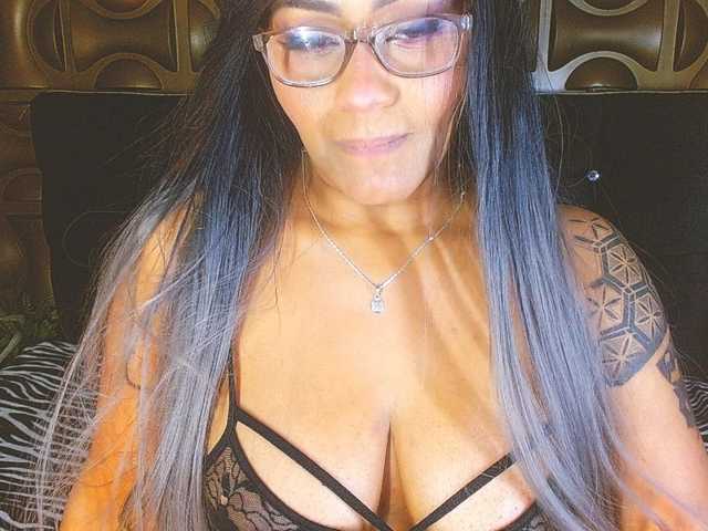 blackambar live cam on BongaCams