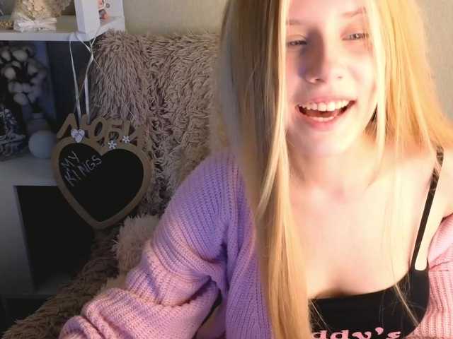 plushsara live cam on BongaCams