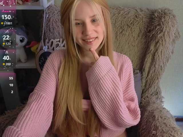 plushsara's BongaCams show and profile