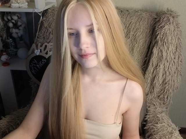 plushsara live cam on BongaCams
