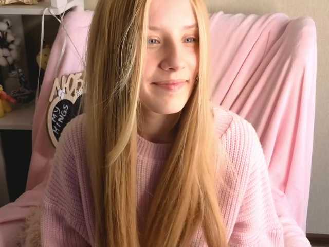 plushsara live cam on BongaCams