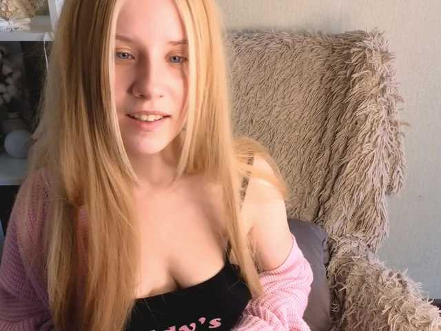 plushsara live cam on BongaCams
