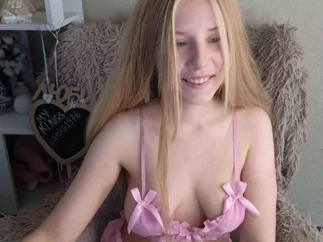 plushsara live cam on BongaCams