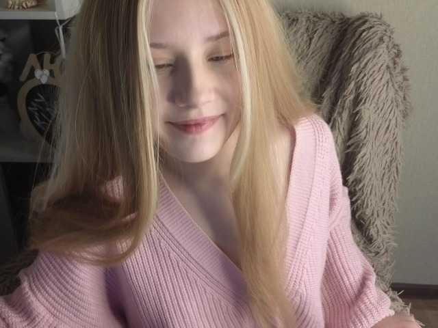 plushsara live cam on BongaCams