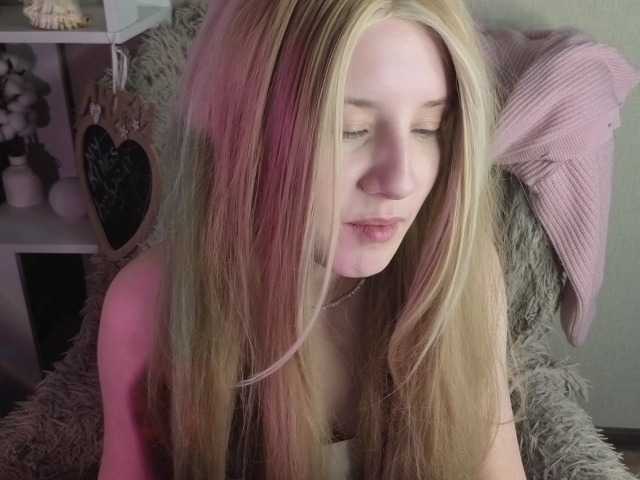 plushsara live cam on BongaCams