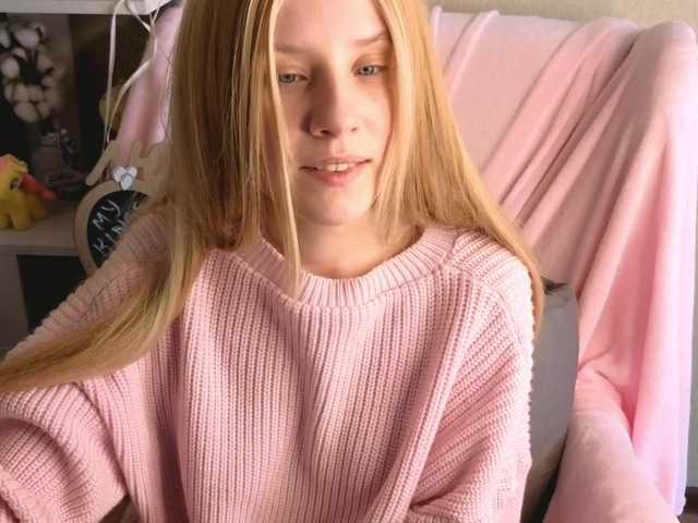 plushsara live cam on BongaCams