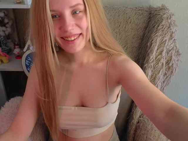 plushsara webcam