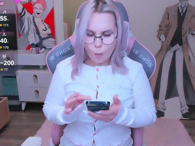 hellfire-club live cam on BongaCams