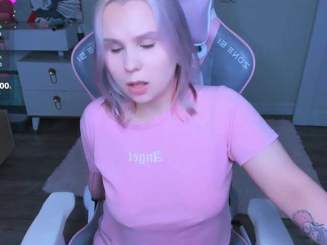 hellfire-club live cam on BongaCams