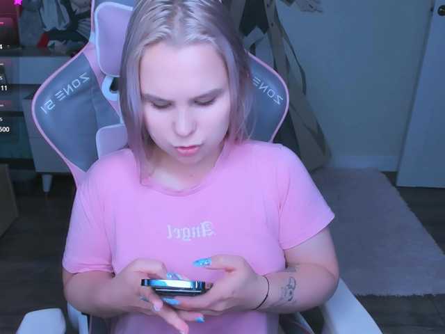 hellfire-club live cam on BongaCams