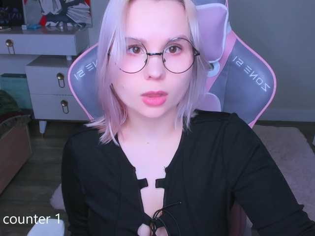 hellfire-club live cam on BongaCams