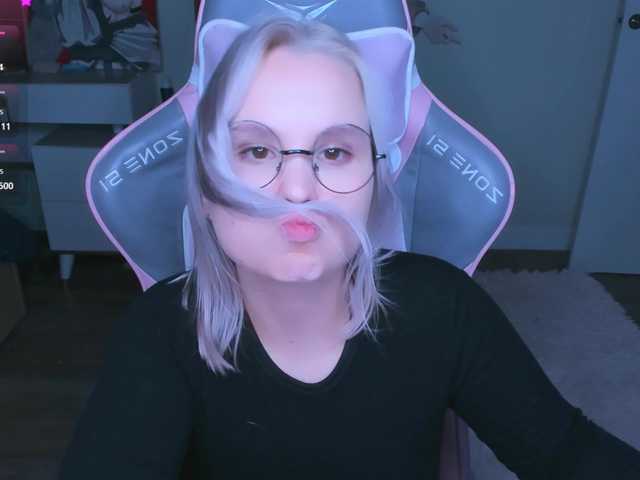 hellfire-club live cam on BongaCams