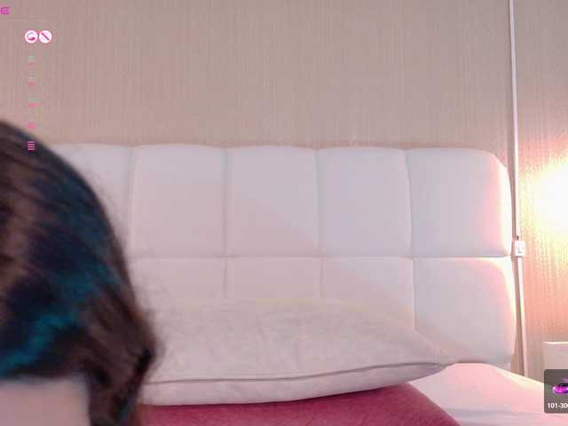 Mia-Starr live cam on BongaCams