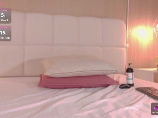 Mia-Starr live cam on BongaCams