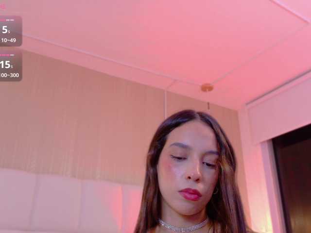 Mia-Starr live cam on BongaCams