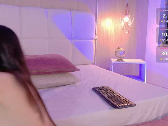 Mia-Starr live cam on BongaCams