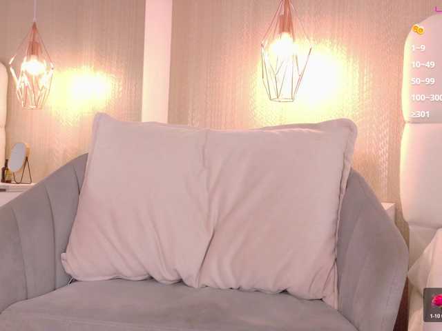 Mia-Starr live cam on BongaCams