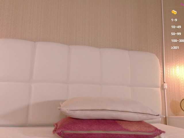 Mia-Starr live cam on BongaCams