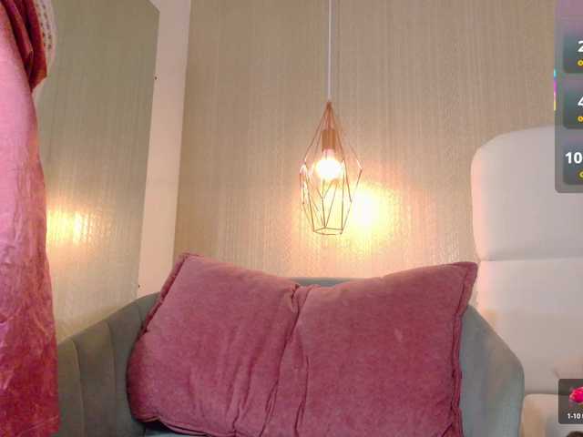 Mia-Starr's BongaCams show and profile