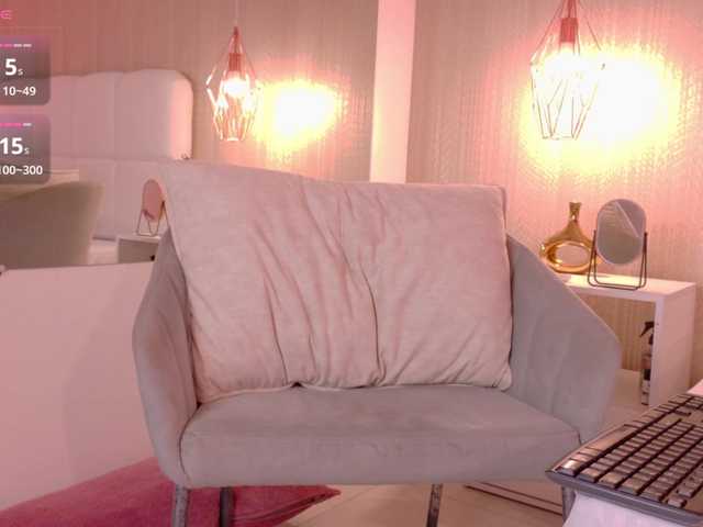 Mia-Starr live cam on BongaCams