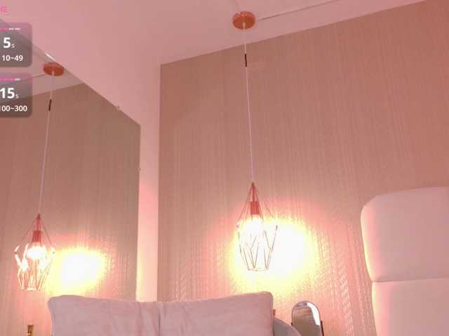 Mia-Starr live cam on BongaCams