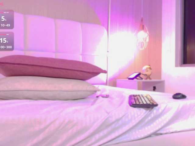 Mia-Starr live cam on BongaCams