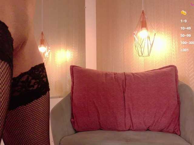 Mia-Starr live cam on BongaCams