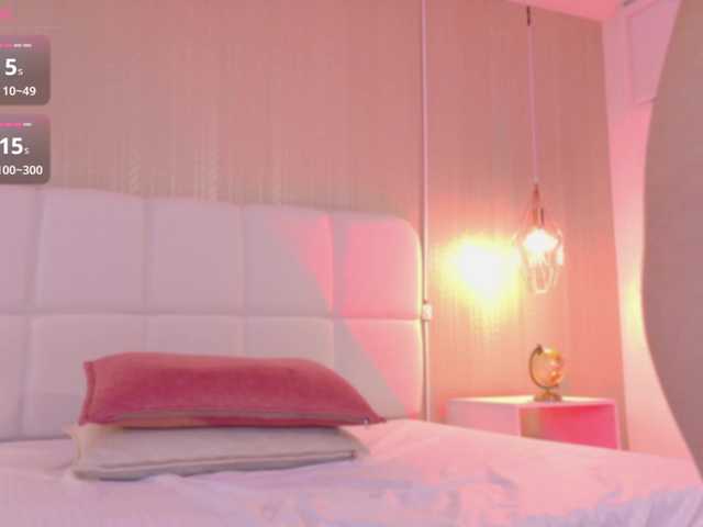 Mia-Starr live cam on BongaCams