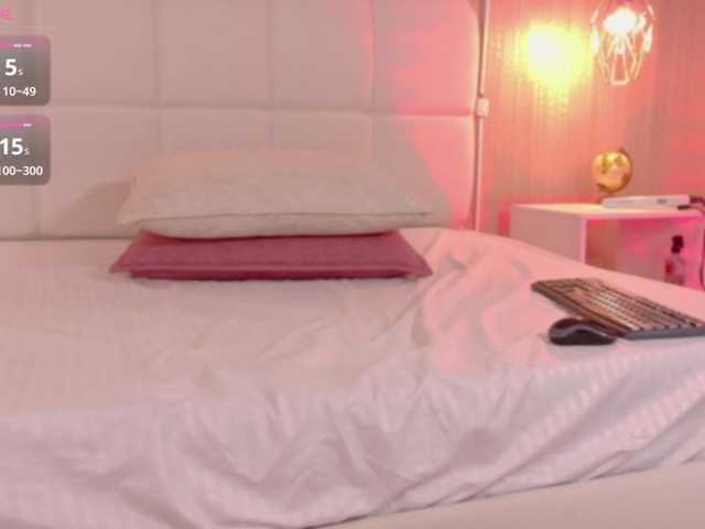 Mia-Starr live cam on BongaCams