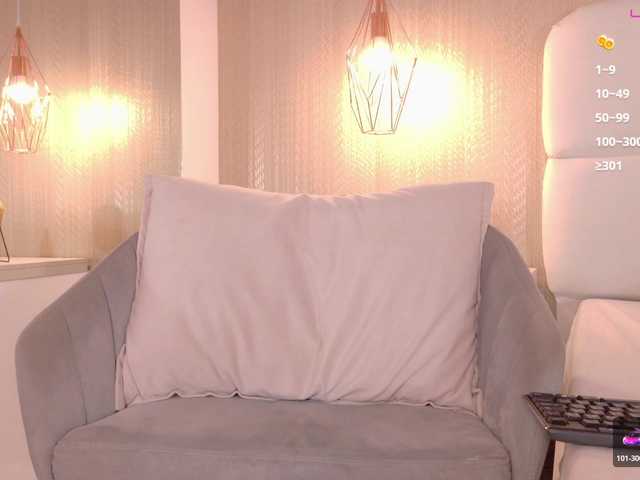 Mia-Starr live cam on BongaCams