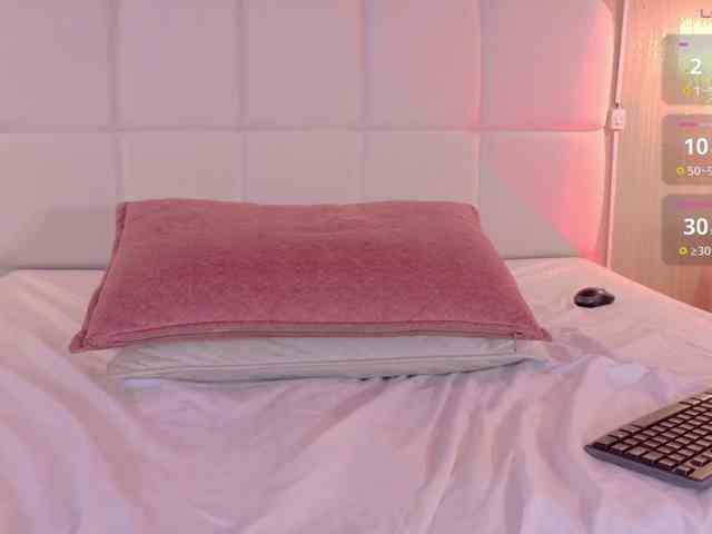 Mia-Starr webcam