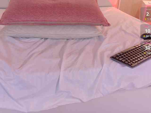 Mia-Starr webcam