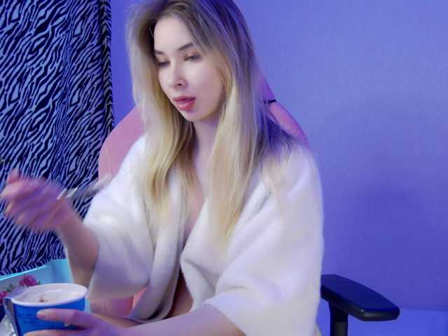 Hator's BongaCams show and profile