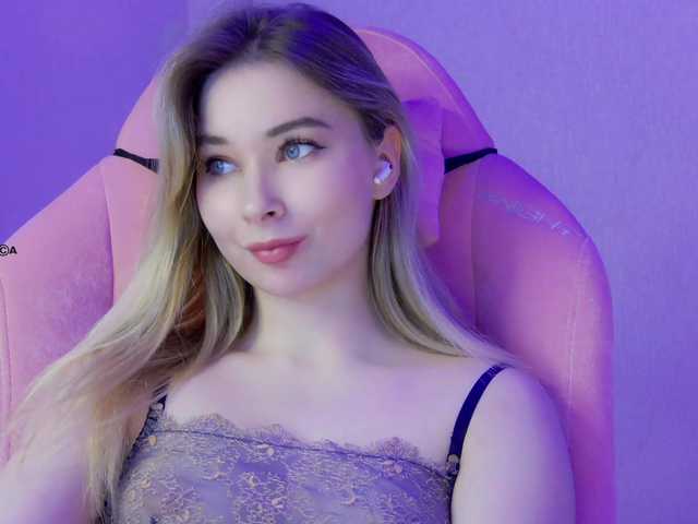 Hator's BongaCams show and profile