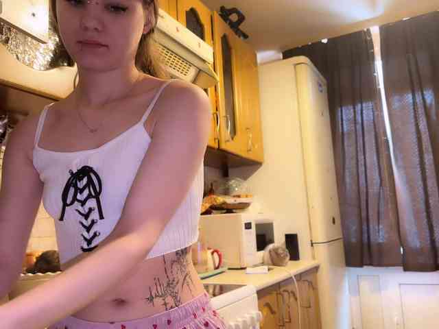 CutieKitty6 webcam