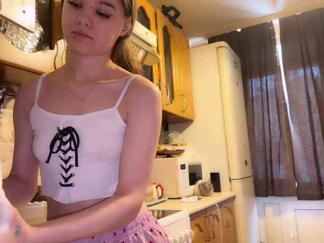 CutieKitty6 webcam