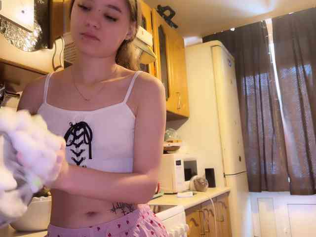 CutieKitty6 webcam
