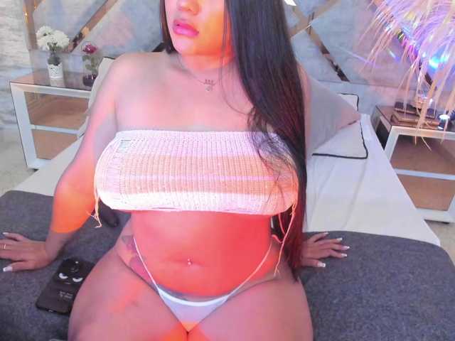 AngeRouse's BongaCams show and profile