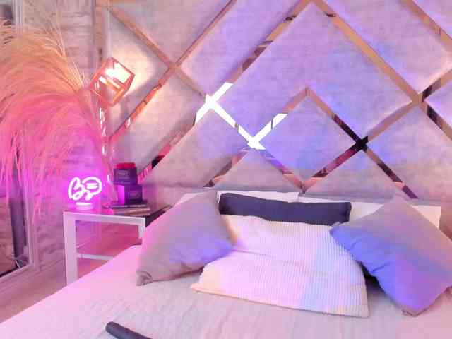AngelRouse webcam