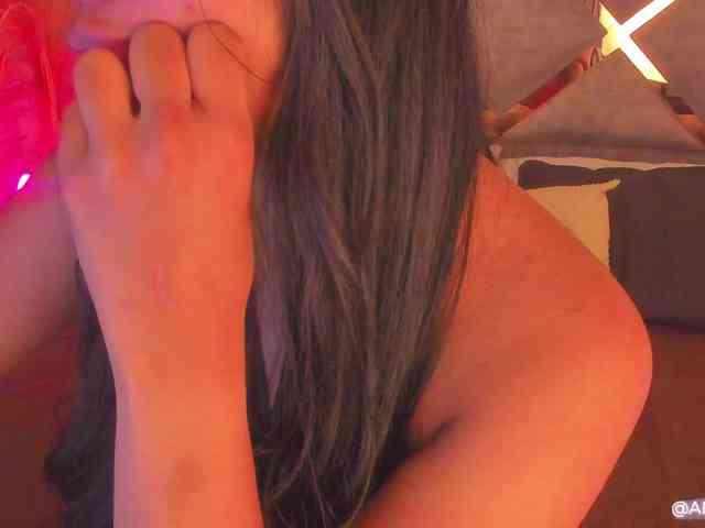 AngeRouse Live Webcam on BongaCams
