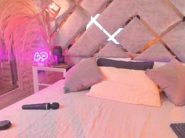 AngelRouse webcam